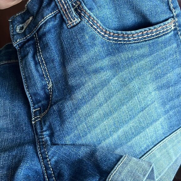 Levi's Shorty Shorts Embroidered Jean Shorts Girls 16 Regular Blue - Picture 6 of 11